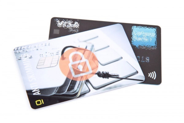 RFID Blocker Karte (glänzend) Basis Schutz ohne Trägerkarte